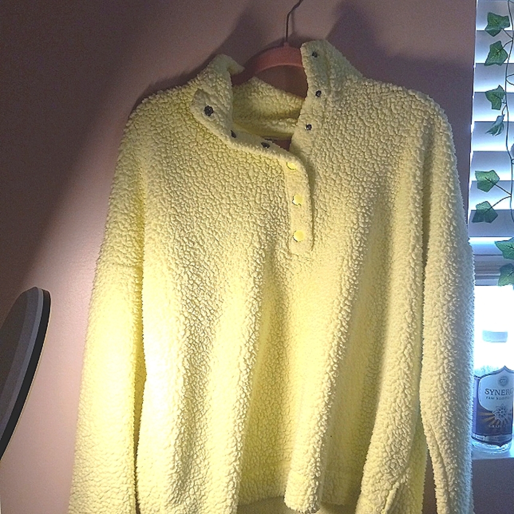 lime pullover